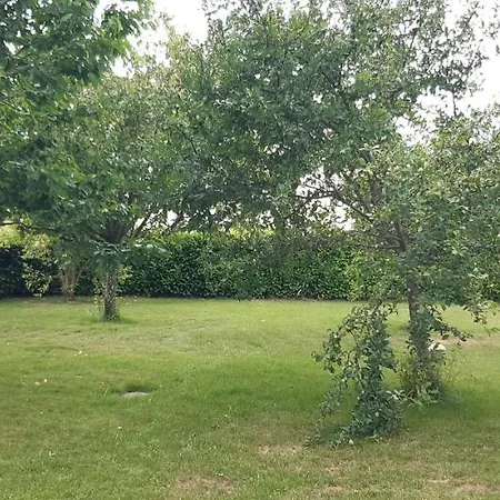 De L'archipel - De - Parking Дом отдыха Каор