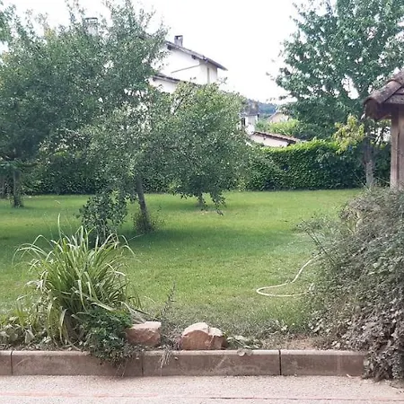 De L'archipel - De - Parking Дом отдыха Каор