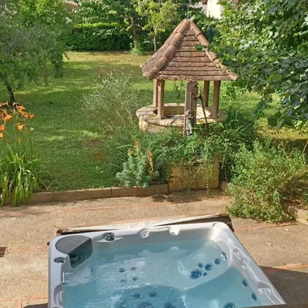 De L'archipel - De - Parking Holiday home Cahors